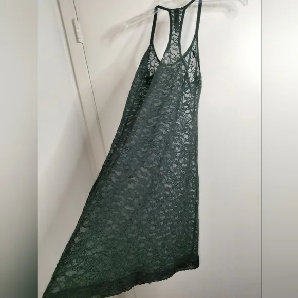 Victoria's Secret (Size M) Black Sexy Lace Racerback Chemise Slip Undergarment - Picture 5 of 5